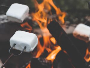 眠れない夜に受診するオンライン診療のメリットは？